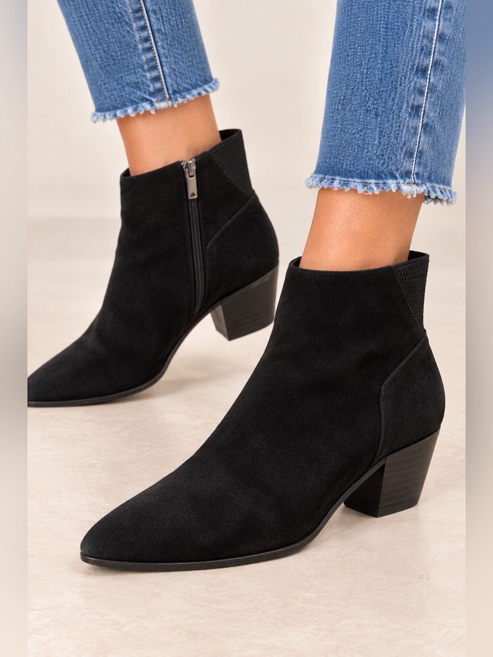 Aquatalia Black Suede Pointed Toe Ankle Booties Size 10